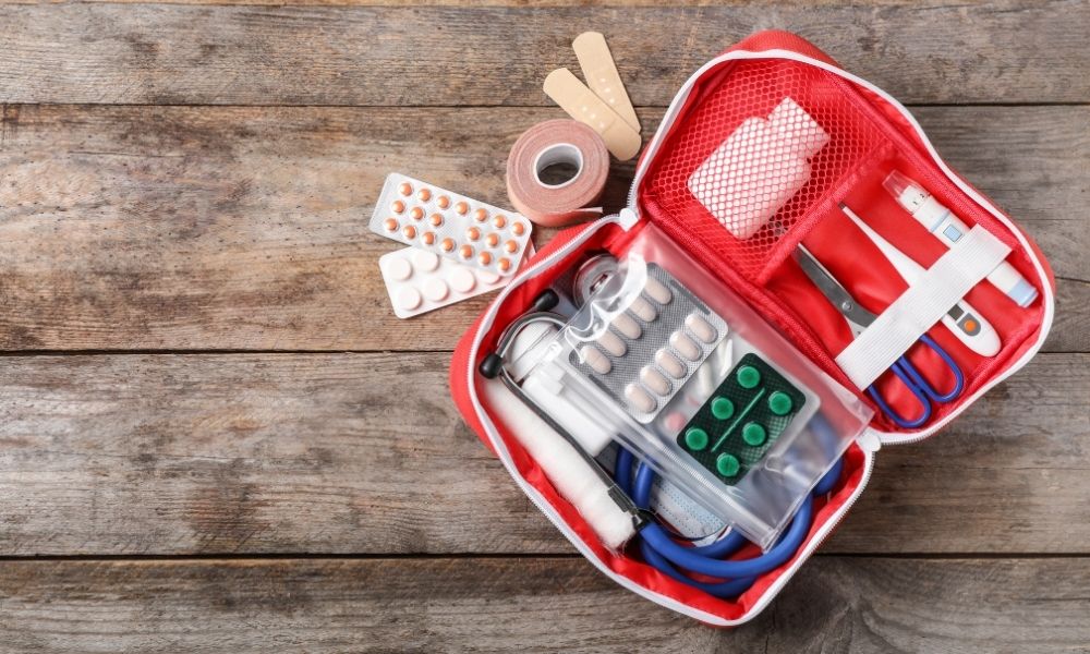 What Supplies Are in a Standard First Aid Kit? - American Hospital Supply